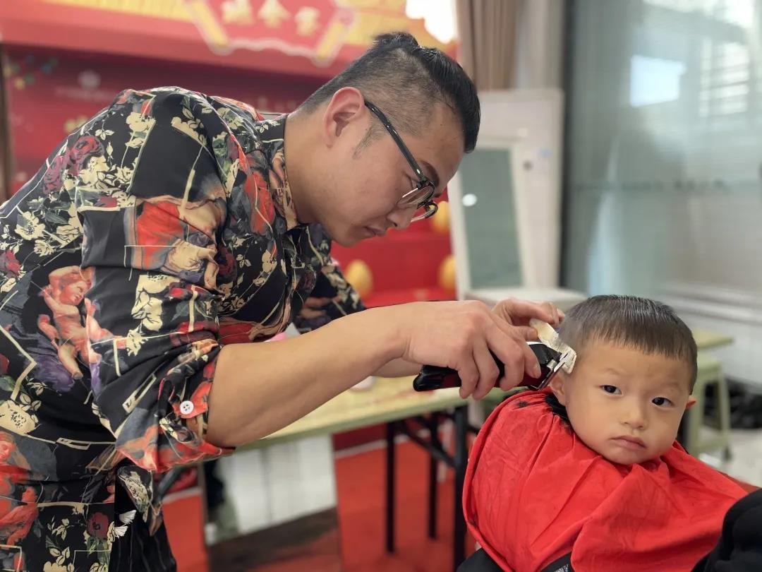 二月二丨剪龍頭、中彩頭，孝義農(nóng)產(chǎn)品大市場邀您免費剪頭啦！